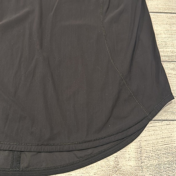 🍋Women’s Lululemon tank with mesh detail PTP approx 18.5” 🍋 - Picture 6 of 14